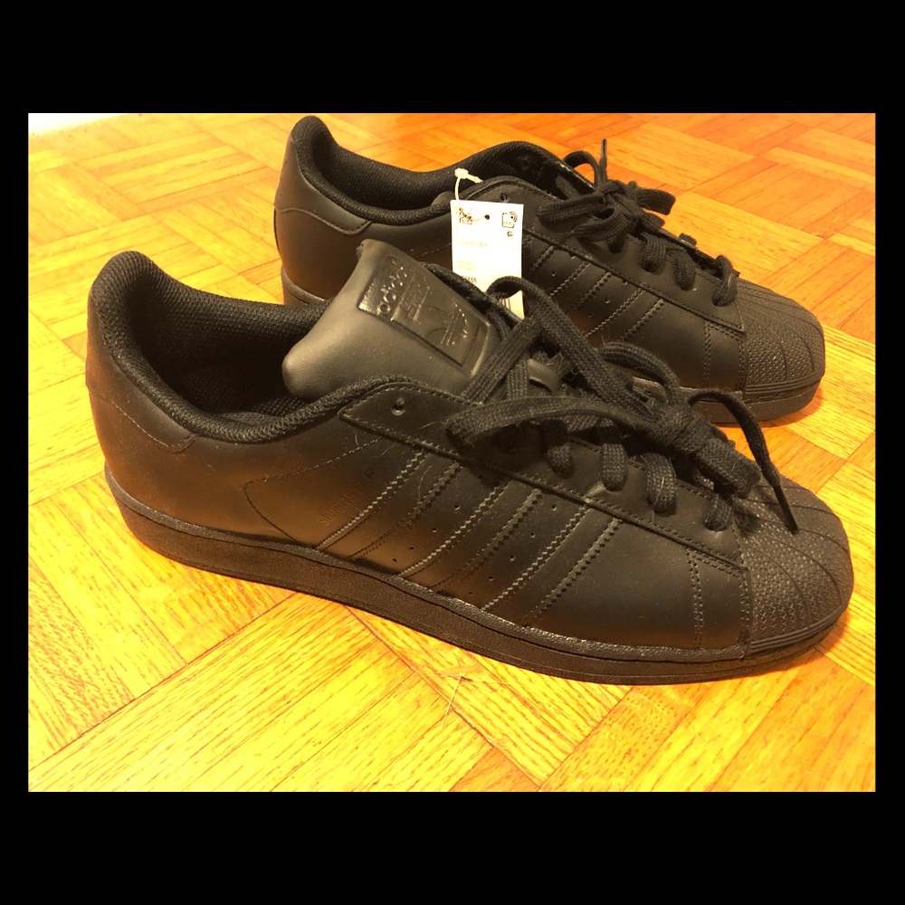 Adidas men’s superstar